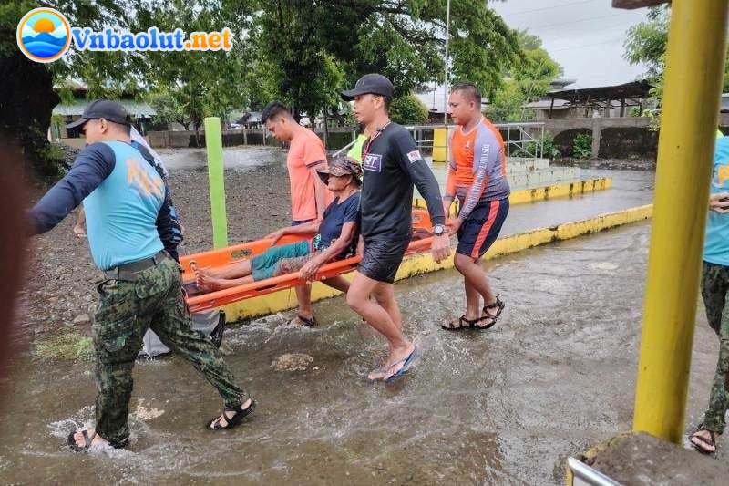 Philippines ứng phó trước bão Krathon