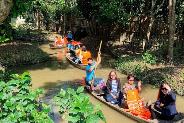 Thời tiết đẹp giúp các chuyến tham quan du lịch sinh thải trở nên thú vị hơn